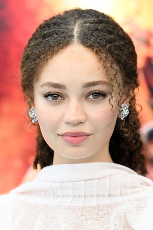 Porträt von Nico Parker