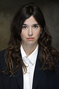 Porträt von Noémie Develay-Ressiguier