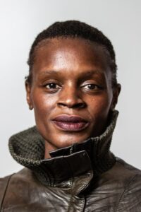 Porträt von Okwui Okpokwasili