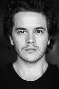 Porträt von Oliver Lee