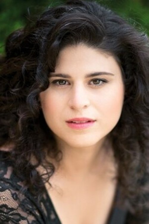 Porträt von Olivia Stambouliah