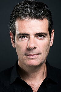 Porträt von Olivier Bouana