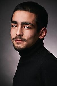 Porträt von Omar Ayuso