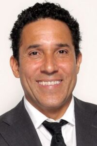 Porträt von Oscar Nuñez