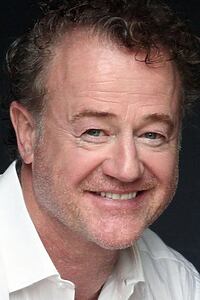 Porträt von Owen Teale
