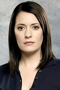 Porträt von Paget Brewster