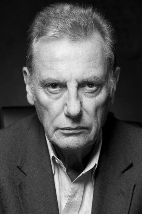 Porträt von Paul Darrow
