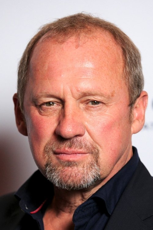 Porträt von Peter Firth