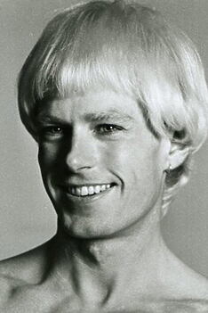 Porträt von Peter Hinwood