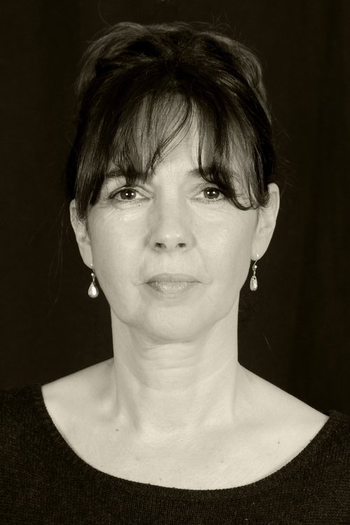Porträt von Phoebe Nicholls