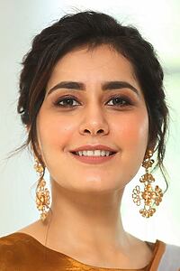 Porträt von Raashii Khanna