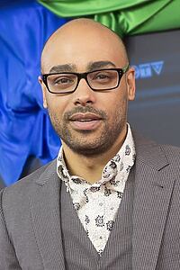 Porträt von Rainbow Sun Francks