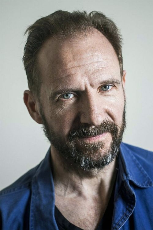 Porträt von Ralph Fiennes