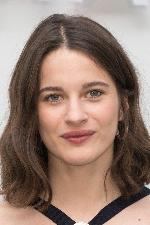 Porträt von Rebecca Marder