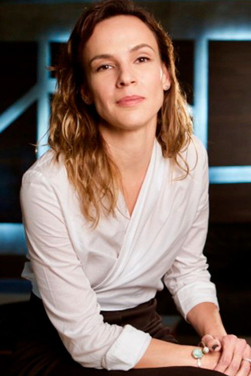 Porträt von Renata Brandão
