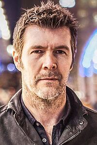 Porträt von Rhod Gilbert