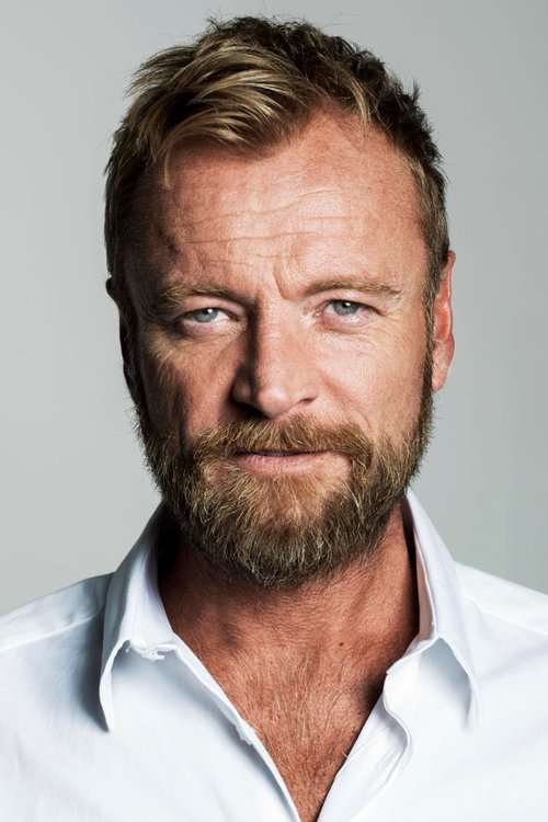 Porträt von Richard Dormer