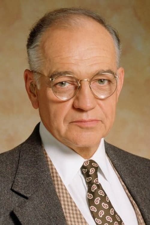 Porträt von Richard Dysart