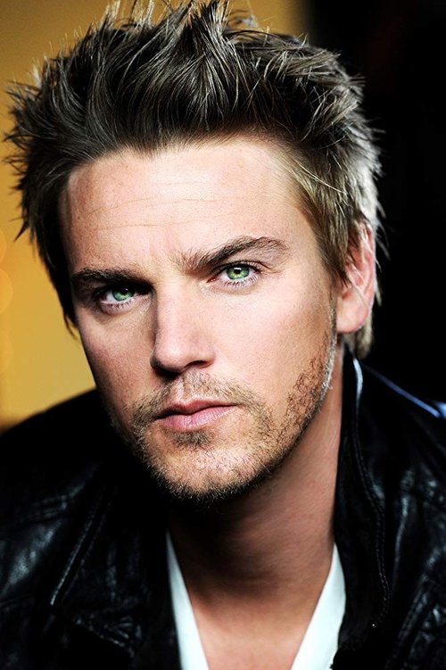 Porträt von Riley Smith