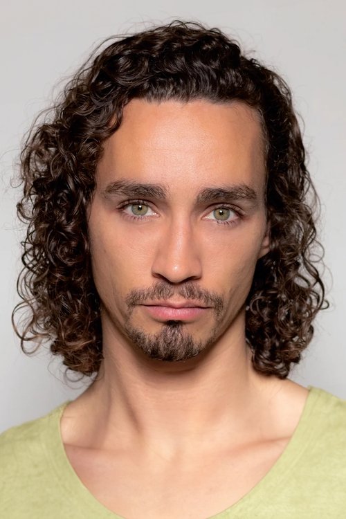 Porträt von Robert Sheehan