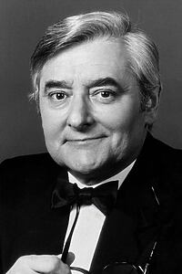 Porträt von Roger Carel