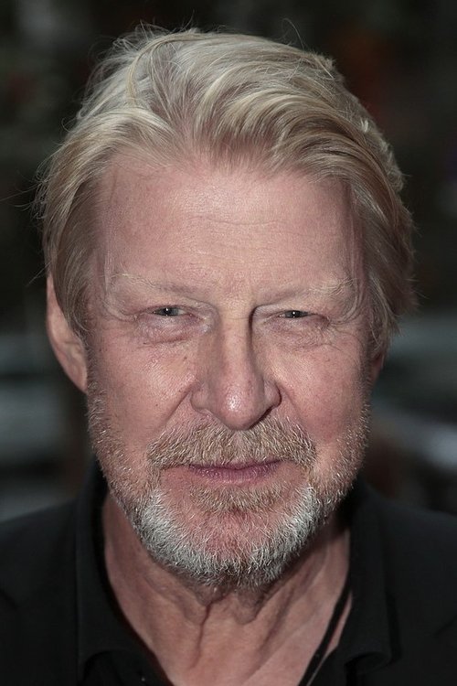 Porträt von Rolf Lassgård