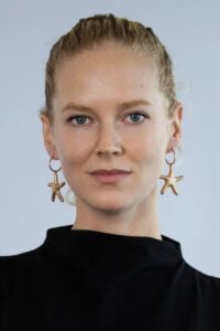 Porträt von Rosy McEwen