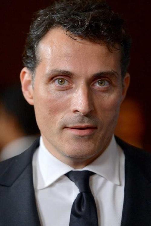 Porträt von Rufus Sewell