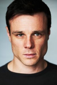 Porträt von Rupert Evans