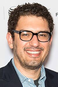 Porträt von Sam Esmail