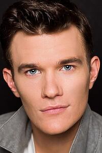 Porträt von Sam Schweikert