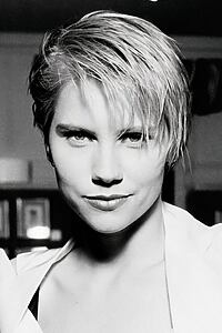 Porträt von Sammi Davis