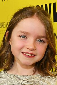 Porträt von Scarlett Holmes