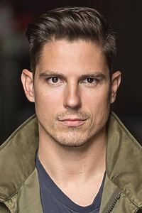 Porträt von Sean Faris