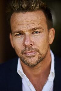 Porträt von Sean Patrick Flanery