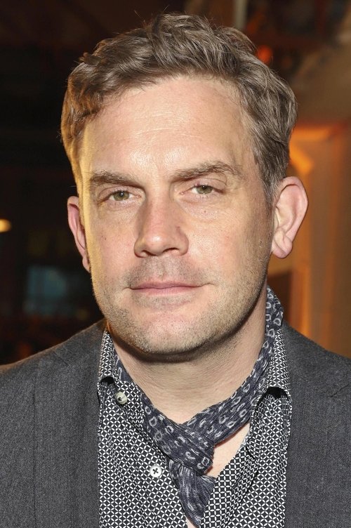 Porträt von Sebastian Bezzel