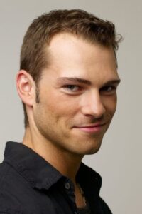 Porträt von Shawn Roberts