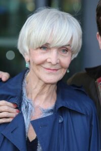 Porträt von Sheila Hancock