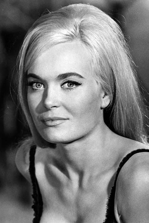 Porträt von Shirley Eaton
