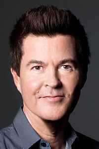 Porträt von Simon Fuller