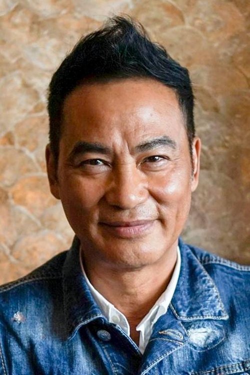 Porträt von Simon Yam