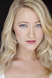 Porträt von Siobhan Hewlett