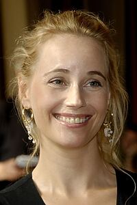 Porträt von Sofia Helin