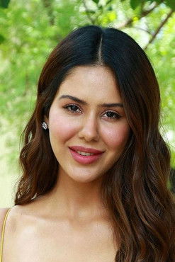 Porträt von Sonam Bajwa