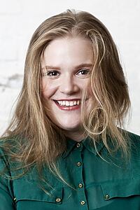 Porträt von Stefanie Reinsperger