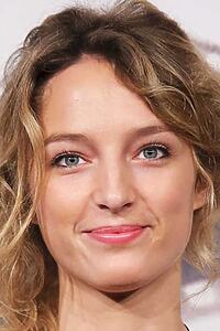 Porträt von Stéphanie Crayencour