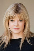 Porträt von Stephanie Savage