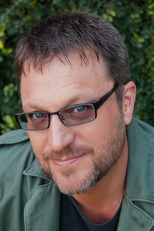Porträt von Steve Blum