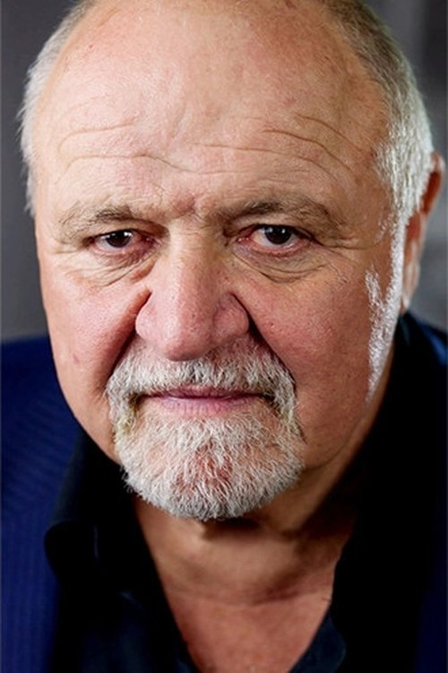 Porträt von Steve Eastin