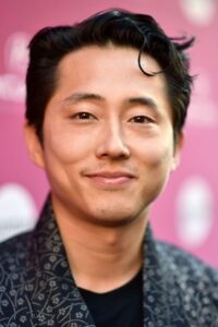 Porträt von Steven Yeun